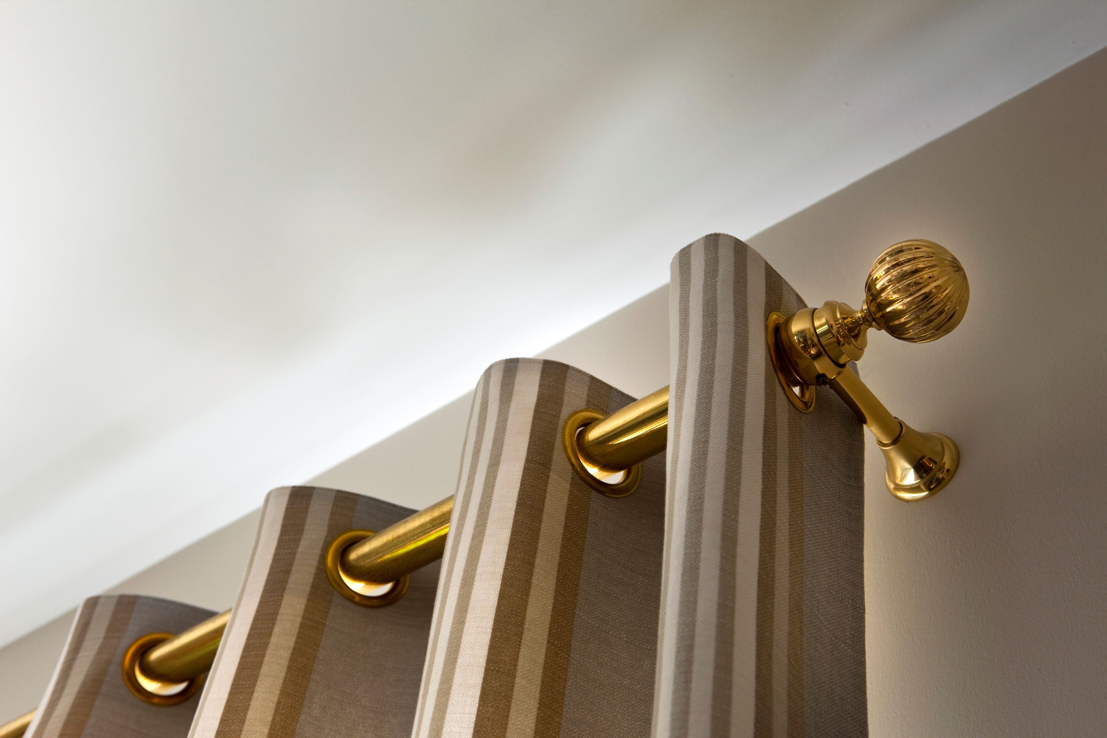 Comment choisir une tringle à rideaux ?