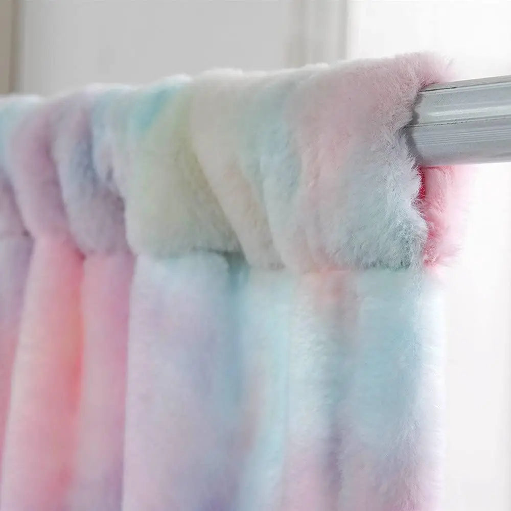 Rideau fourrure arc en ciel