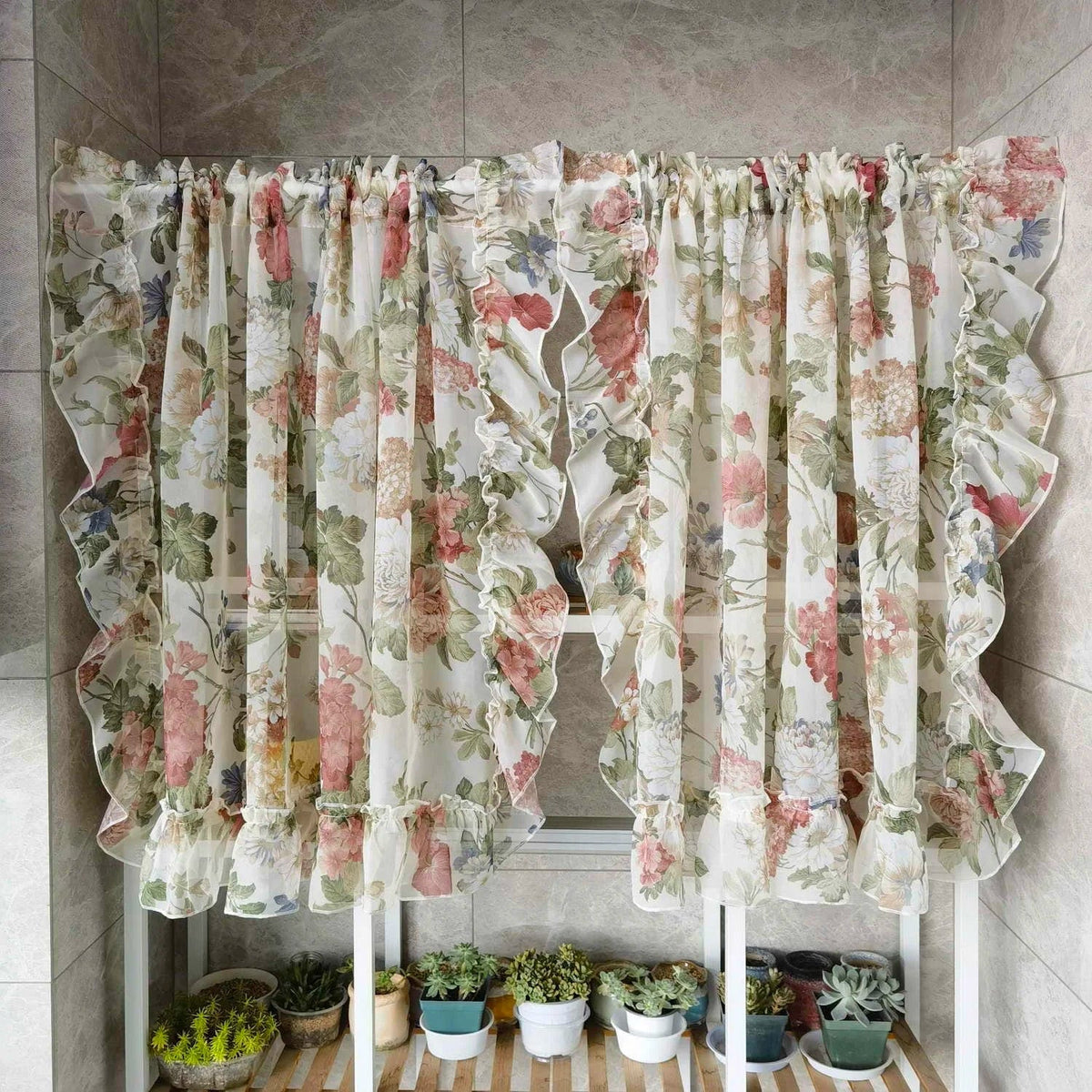 Rideau Photo Coulissant Sur Mesure Avec Roses Et Perles – Moderne Et Personnalisable, Fabrication Sur-mesure