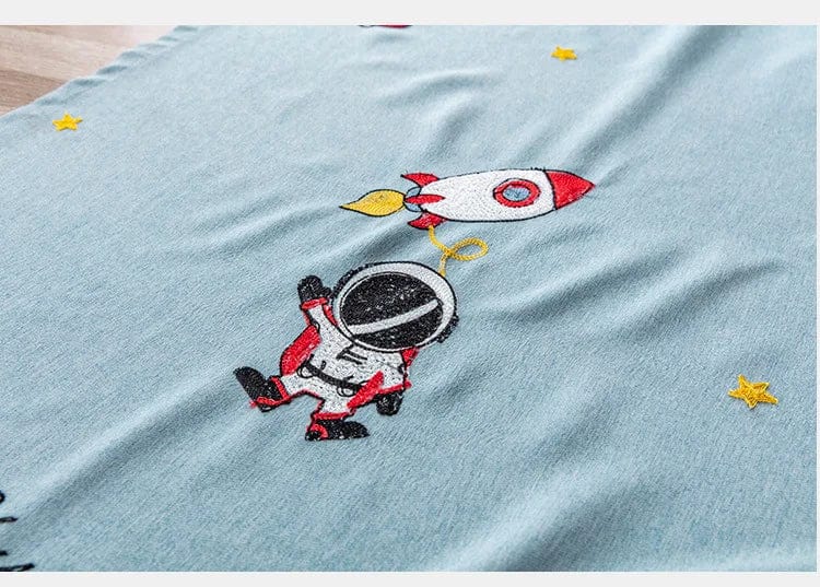 Rideau enfant bleu avec aventure spatiale L'atelier Rideau