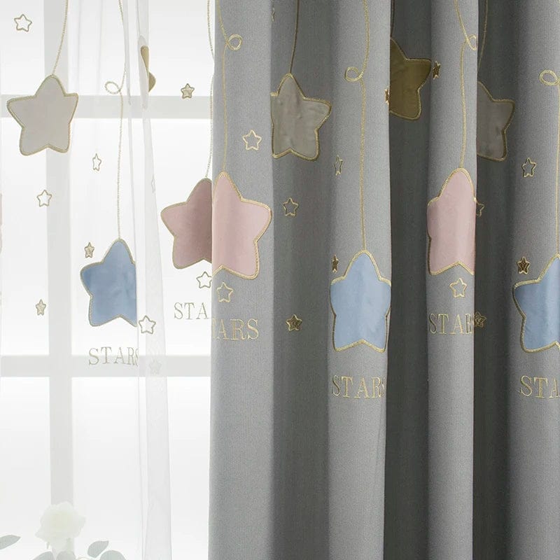 Rideau enfant étoiles colorés L'atelier Rideau