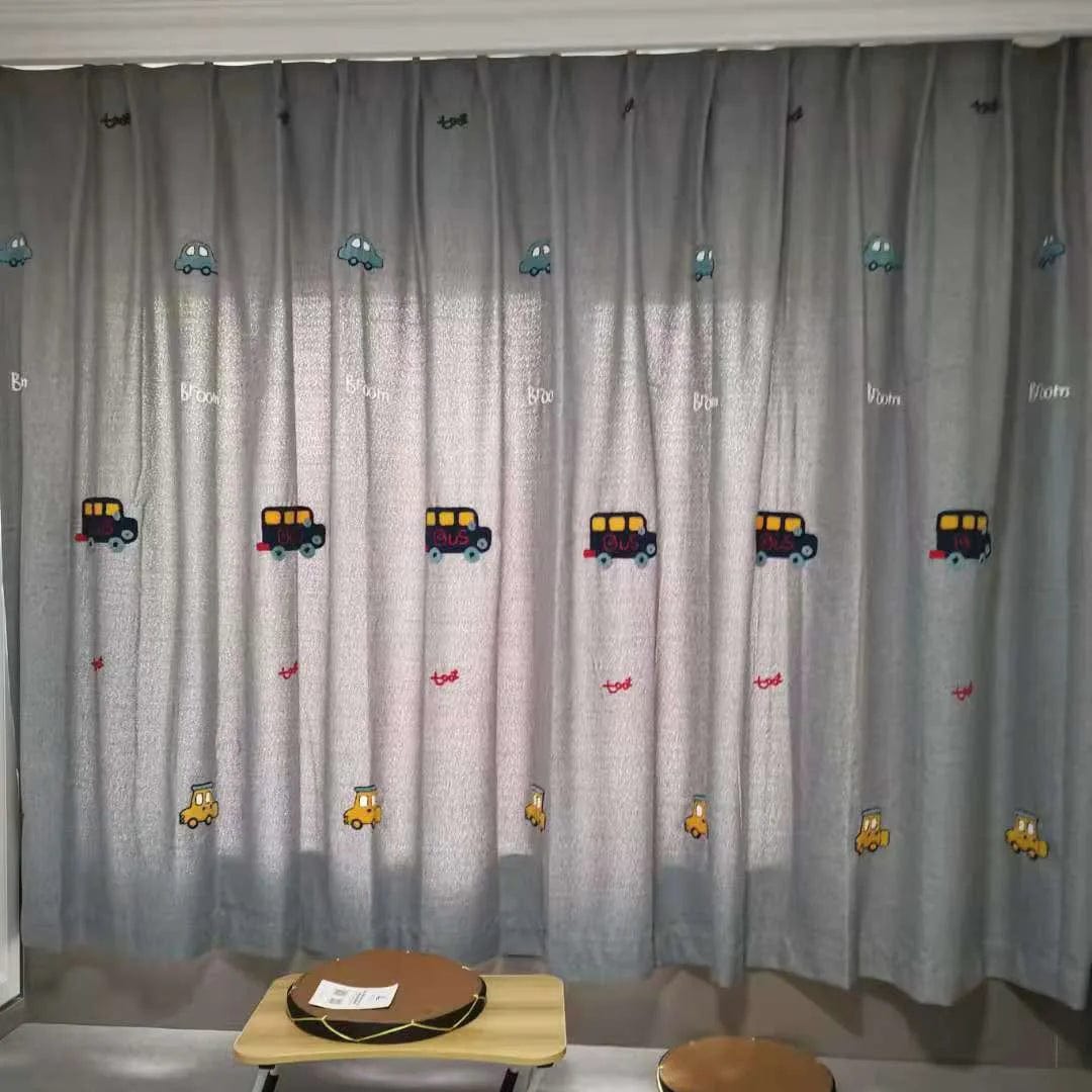 Rideau enfant gris à voitures brodés L'atelier Rideau