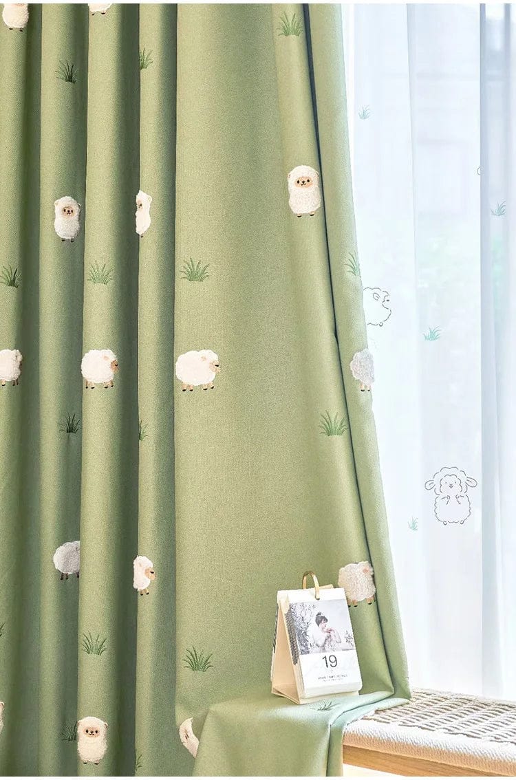 Rideau enfant occultant à motifs moutons coloré L'atelier Rideau