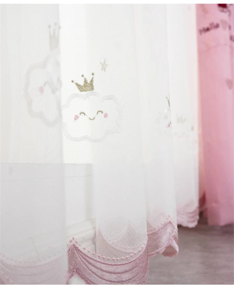 Rideau enfant voilage à nuages colorés L'atelier Rideau