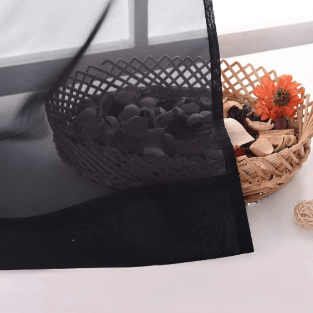 Voilage noir fin L'atelier Rideau